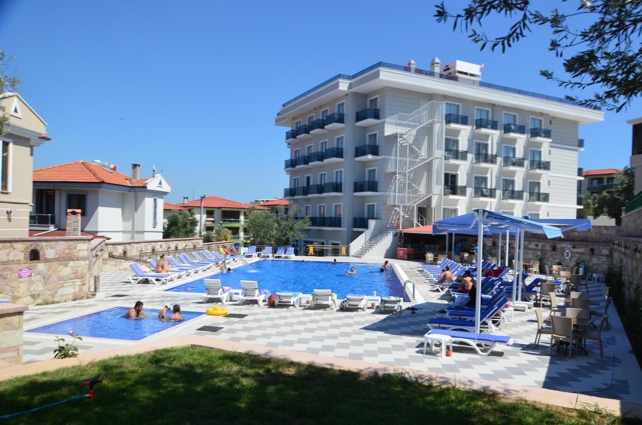 Elisa Hotel Ayvalik Exterior photo